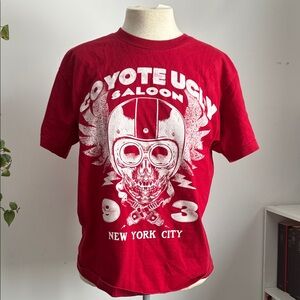 Coyote ugly Red graphic tee